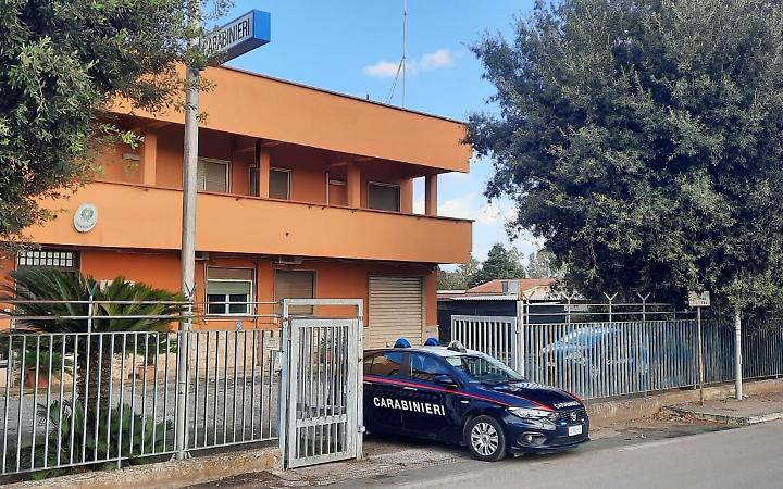 Realizzano serre abusive su terreno sequestrato, tre denunciati