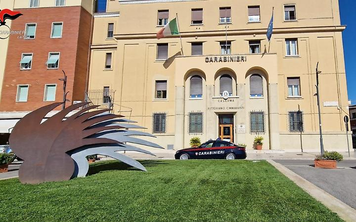 Latina, tenta un furto in un ex monastero e fugge in auto: arrestato 46enne dai Carabinieri