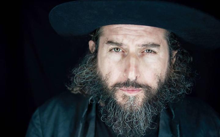 Sirene, Capossela tra mito e attualit&agrave; nell&rsquo;incanto dell&rsquo;antica Norba