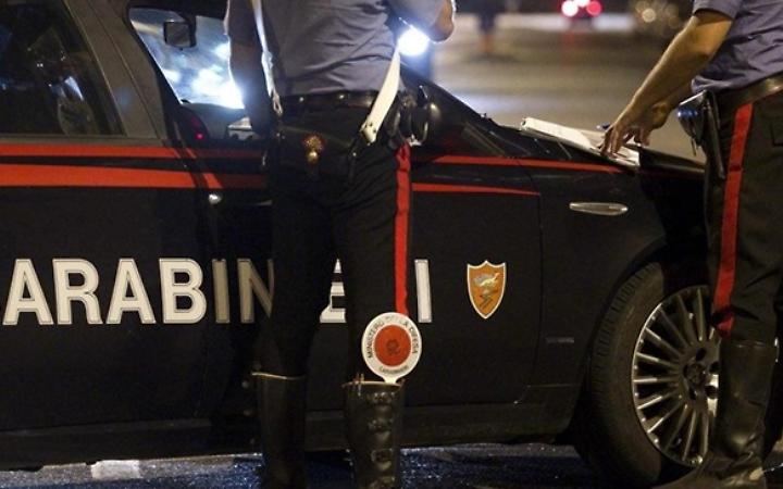 Gara ad alta velocit&agrave; con le auto nel centro di Anzio, nei guai due giovani