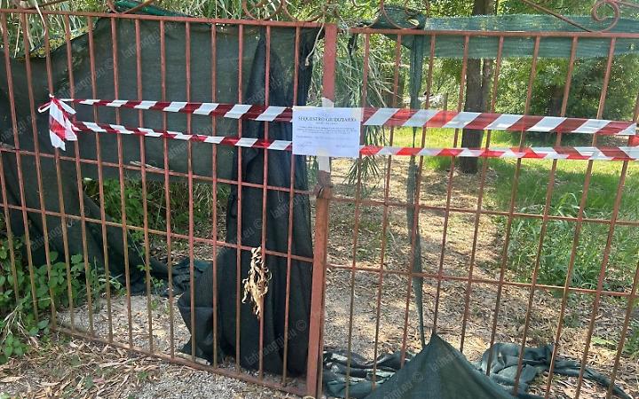 Lottizzazione abusiva sulle sponde del lago