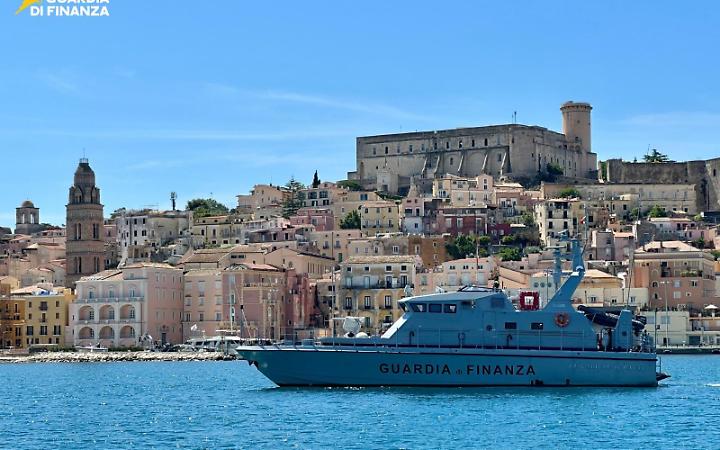 Controlli sulle isole di Ponza e Ventotene contro lo spaccio di droga, sequestri e sanzioni