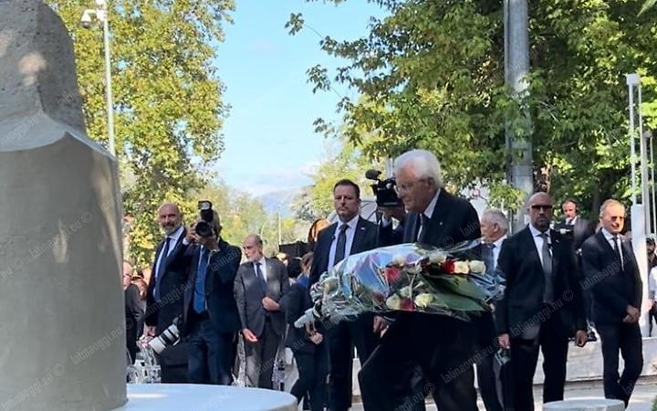Il presidente della Repubblica Sergio Mattarella omaggia la memoria di Willy