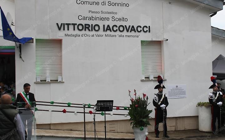 Topi nella scuola Iacovacci, scatta la chiusura per due giorni