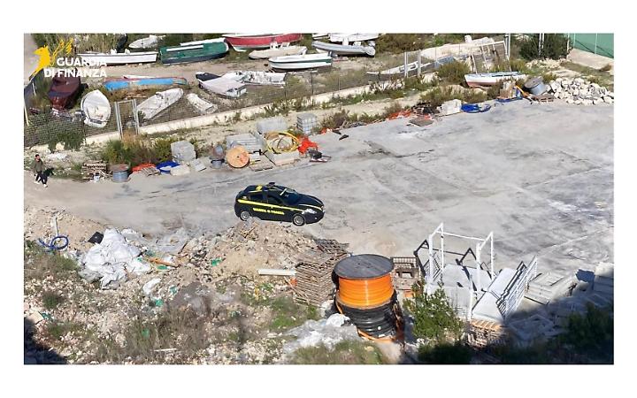 Discarica abusiva scoperta a Ponza, sequestrate 280 tonnellate di rifiuti nella zona di Cala dell&rsquo;Acqua