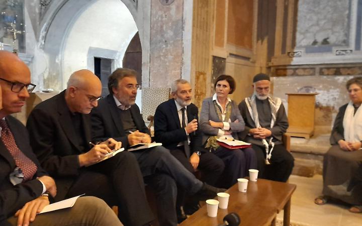 Cesare Dall&rsquo;Oglio: istituito il fondo che raccoglie 2.800 volumi