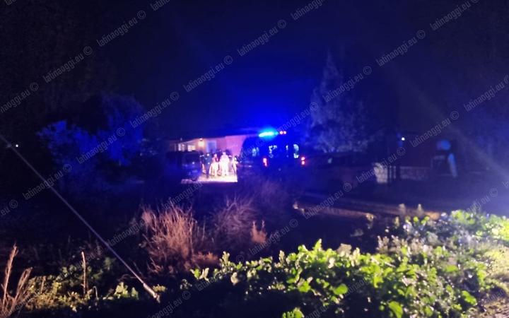 Pontinia, uomo di origini indiane accoltellato e abbandonato in strada: indagini in corso