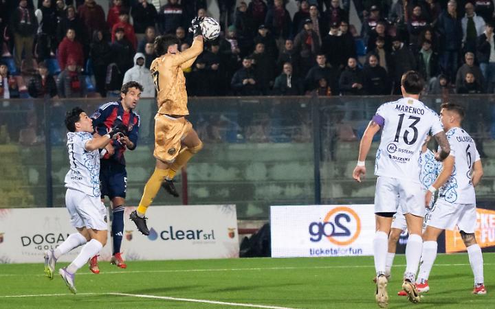 Le pagelle del Latina: Porro corre come un matto, male la difesa