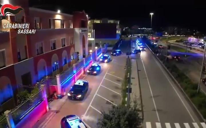 Droga, operazione Polo Ovest: sgominata la maxi rete della produzione e del traffico