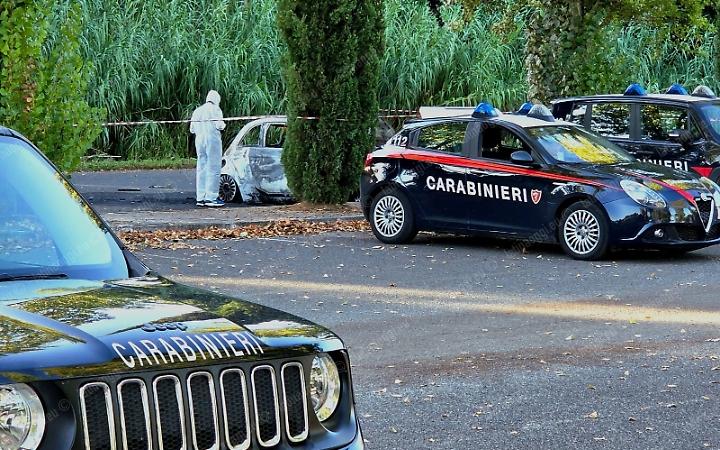 Dopo tre mesi autorizzato il funerale del giovane morto nell'auto in fiamme