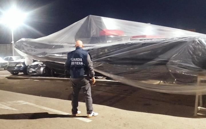 Maxi gommone rubato ritrovato a Terracina: vale 200mila euro