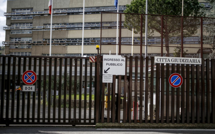 Terracina, davanti al gip Marano non parla e Minale respinge tutte le accuse