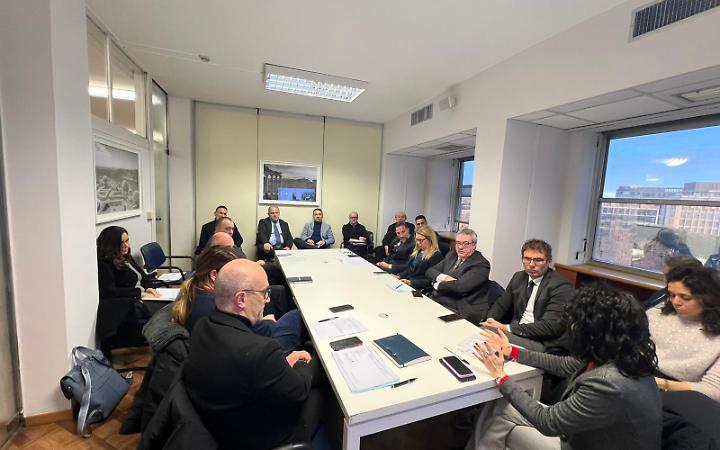 Sambucci: &laquo;Soddisfatto per il tavolo con Regione e Rfi sul treno 12667&raquo;