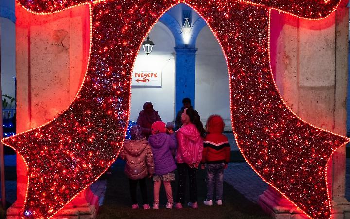 Natale Cisternese 2025, gli eventi rinviati tornano domenica 11 gennaio