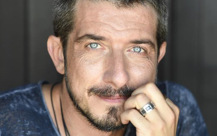 Esce "Io sono perfetto". Paolo Ruffini a Velletri presenta il suo libro