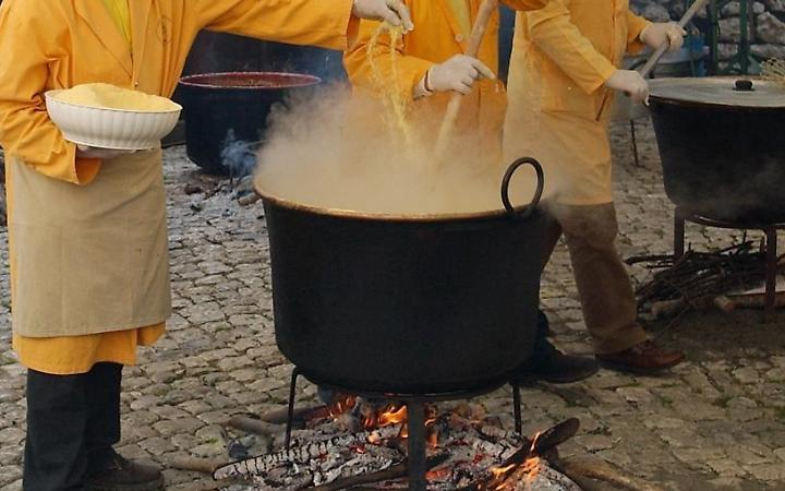 A Sermoneta la polenta &egrave; servita, la sagra della tradizione &egrave; vicina