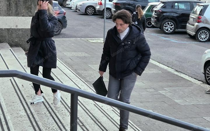 Agresti e i prestanome scelgono la strategia del silenzio davanti al giudice