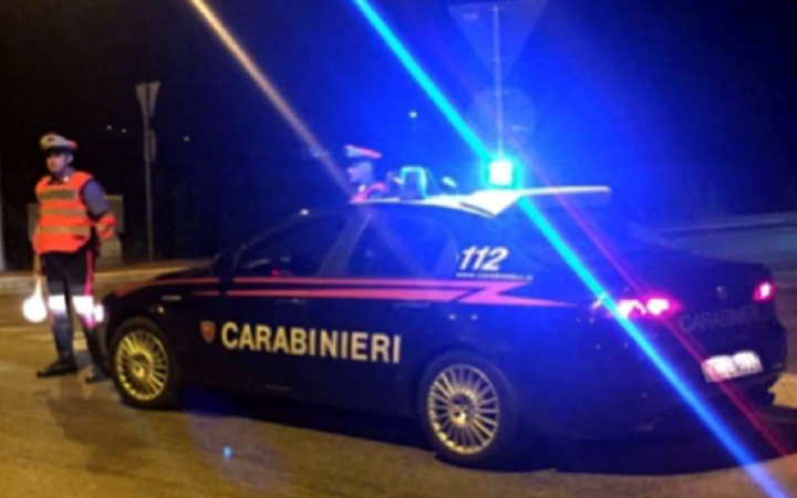 Minicar fermata nella notte: due 18enni denunciati per droga