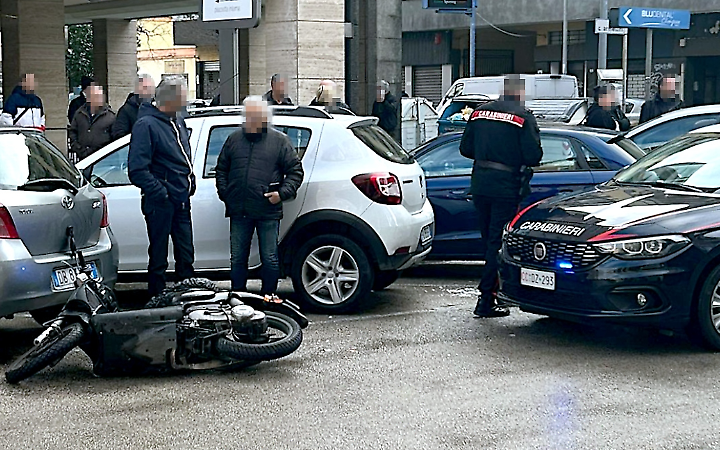 Spesa con le carte rubate, i due giovani erano gi&agrave; stati arrestati