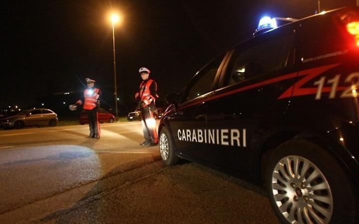 Viene trovato in auto con la droga e si rifiuta si sottoporsi al test, denunciato