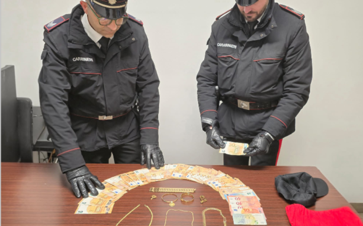 Si finge carabiniere e truffa due anziane: arrestato a Fondi