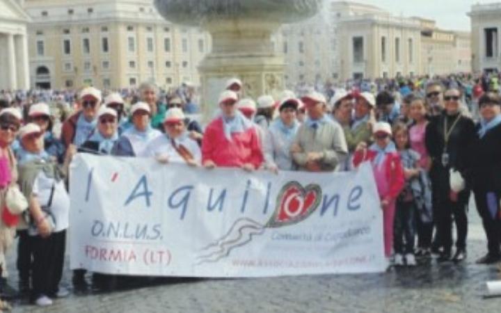 Una lezione di umanit&agrave; dall&rsquo;Aquilone
