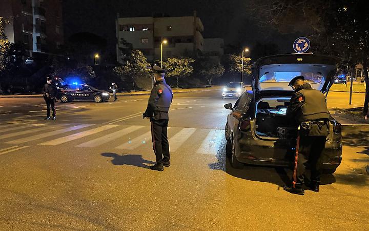 Cisterna, coltellate per rubargli il cane: aggredito da cinque ragazzi