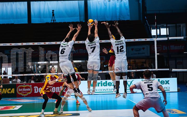 Il sogno di Sabaudia dura solo un set: poi soltanto Reggio Emilia