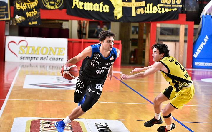 Latina centra la nona vittoria consecutiva: quanta fatica per battere Imola