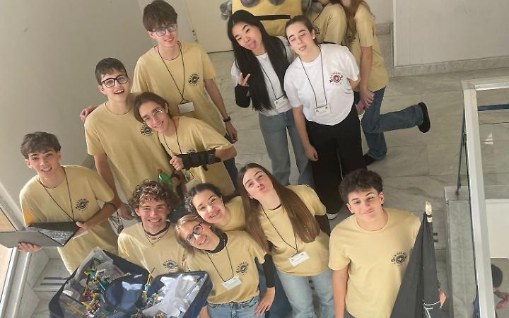 Robotica e ricerca: il Liceo Grassi vola alla finale nazionale della First LEGO League