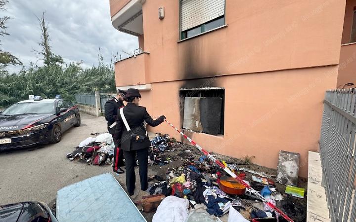 Raid incendiario in casa, Christian Solito in silenzio davanti al giudice