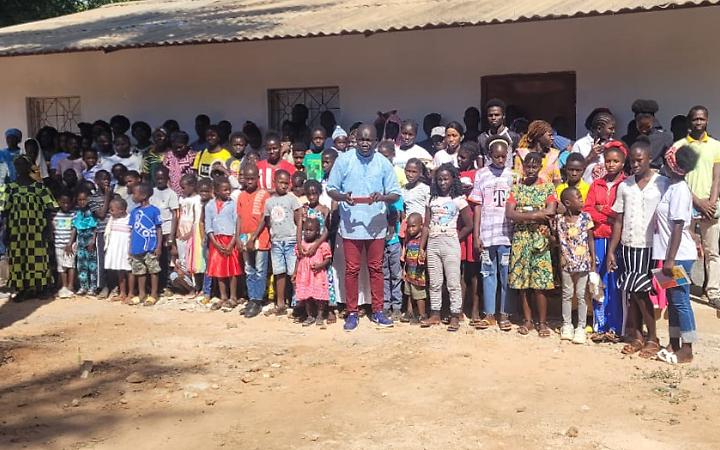 Un&rsquo;aula scolastica in Guinea Bissau dedicata a Maria Grazia: un anno dopo la sua scomparsa