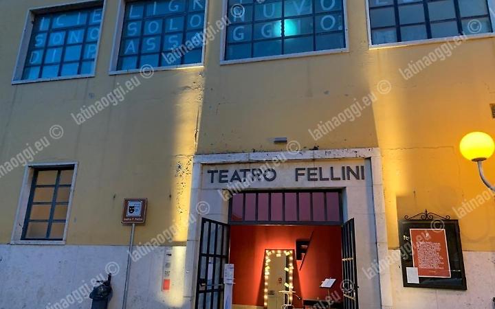 Teatro Fellini, si torna in sala. Questa sera "Oggi sposo"