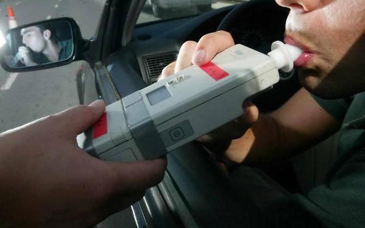 Guida sotto l&rsquo;effetto di alcol e droga: denunciato un 30enne a Cisterna