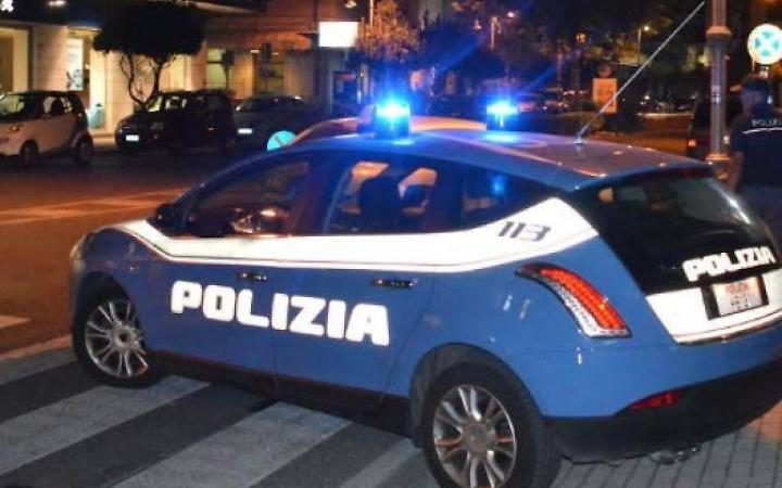 Auto in panne in strada periferica, interviene la Volante: donna denunciata per rifiuto dell&rsquo;alcol test