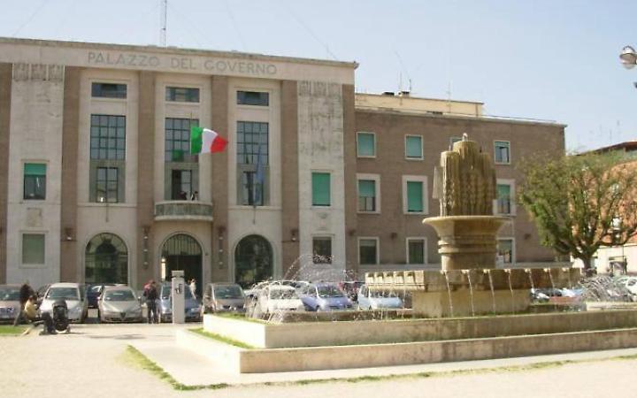 Sicurezza a Natale a Latina, controlli intensificati su mercatini, strade e fuochi illegali