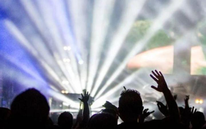 Sicurezza nei locali, stretta della Prefettura: controlli rafforzati su pub, bar e sale da ballo