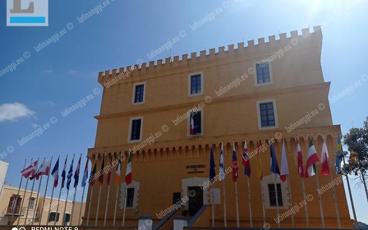 Ventotene, Caputo e Macioce divisi su tutto