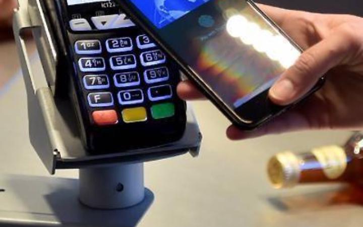 Pagamenti digitali, entro il 2025 saranno il 50% del totale