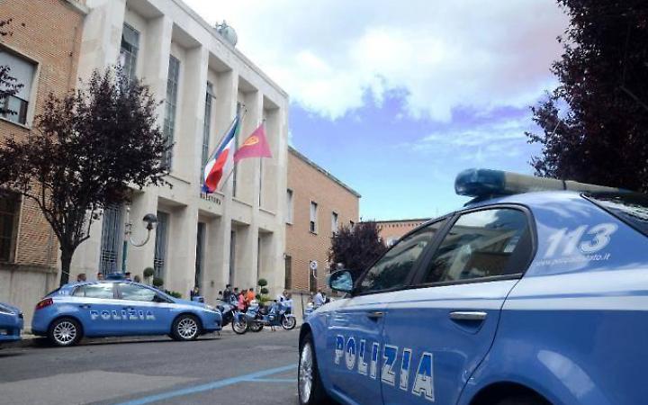 Latina, noto pregiudicato finisce in carcere: Polizia esegue misura pi&ugrave; severa
