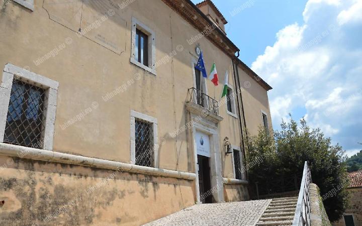 La crociata in Comune per l'acqua pubblica