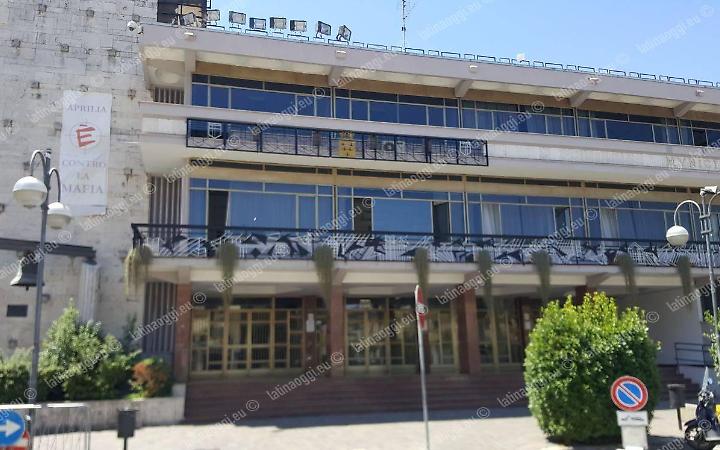 Il Comune di Aprilia: &laquo;Palestre, l'assegnazione resta sospesa per i controlli antimafia&raquo;