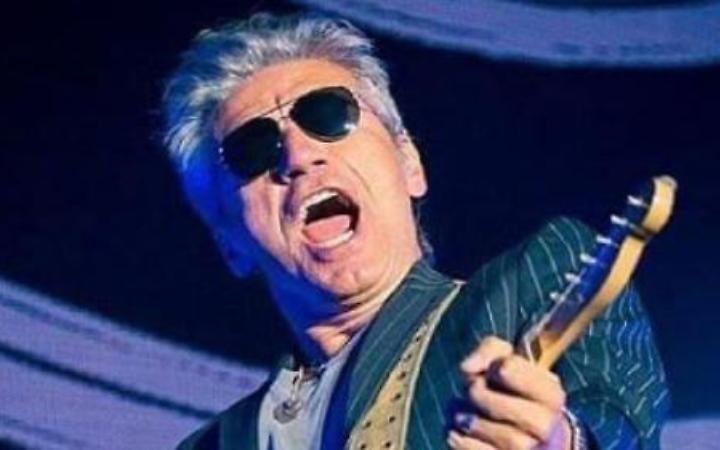 Sanremo 2019, Luciano Ligabue sul palco dell'Ariston. Attesa per l'esibizione